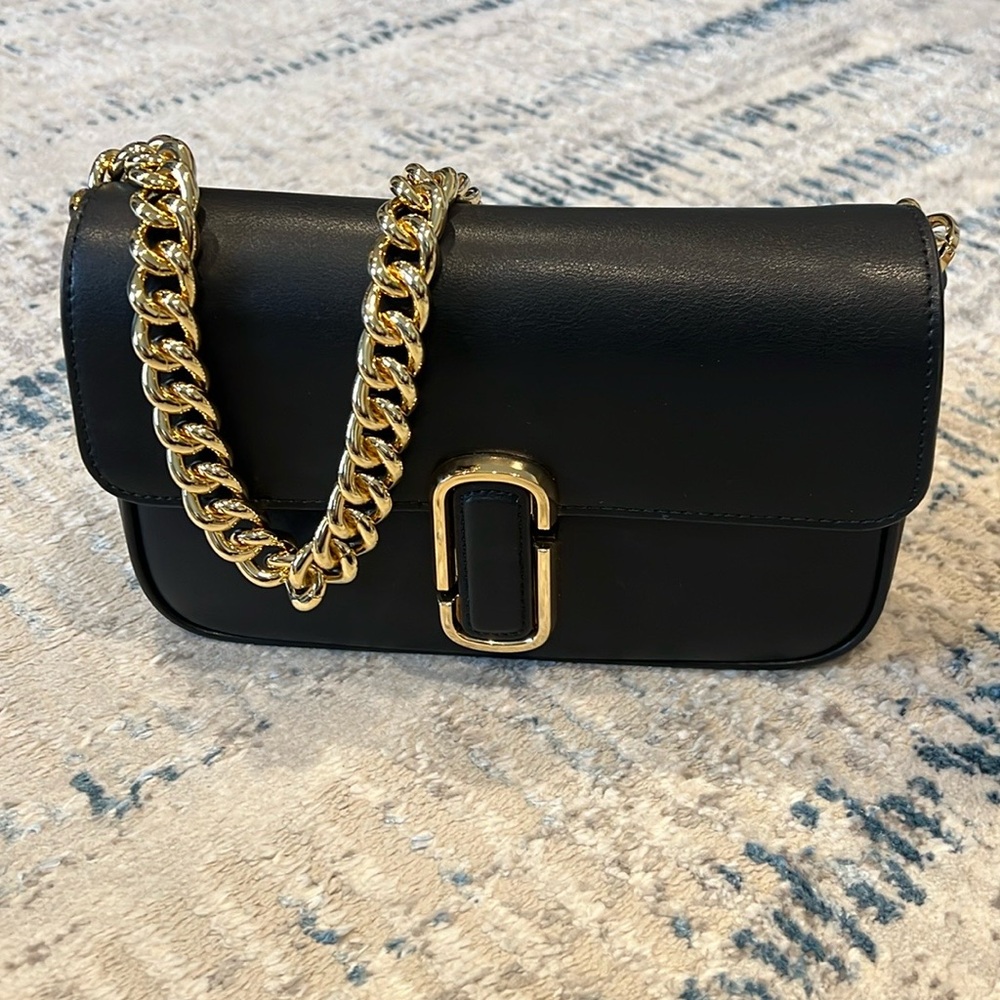 Marc Jacobs The J Marc Shoulder Bag Black Gold